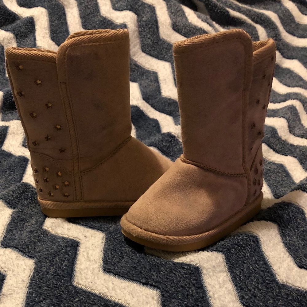 OLD NAVY TODDLER BOOTS